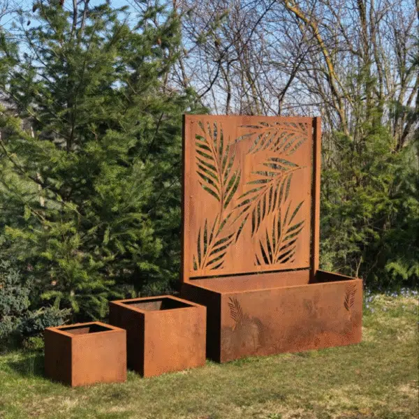 Gartenschirm mit Pflanzgefäß